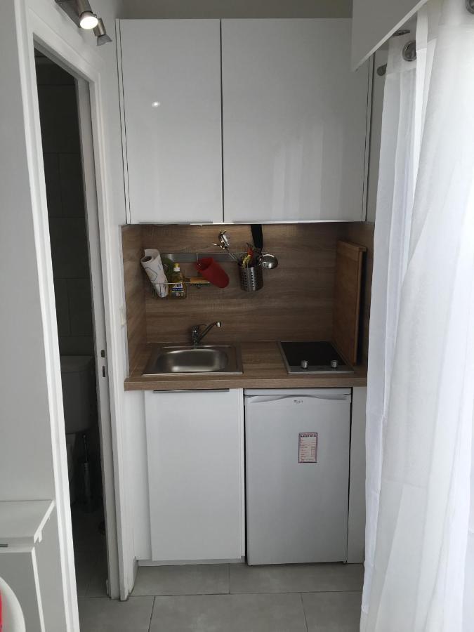 Appart hôtel Studio Carré D'or Situé à 50 M De La Plage *