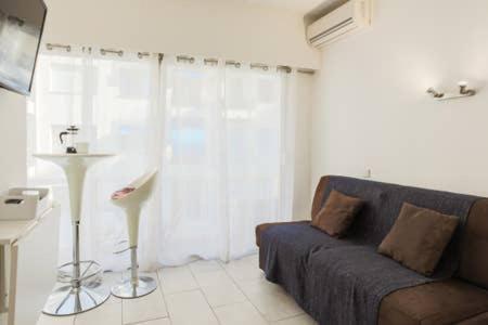 Studio Carré D'or Situé à 50 M De La Plage Appart hôtel *