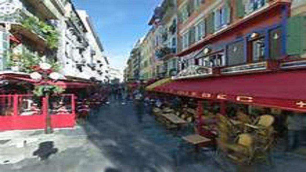Aparthotel Studio Carre D'or Situe A 50 M De La Plage Nice