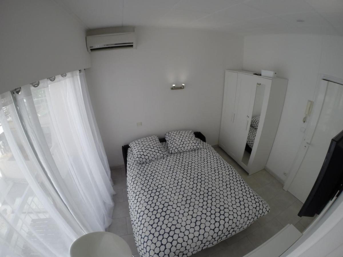 Studio Carre D'or Situe A 50 M De La Plage Aparthotel